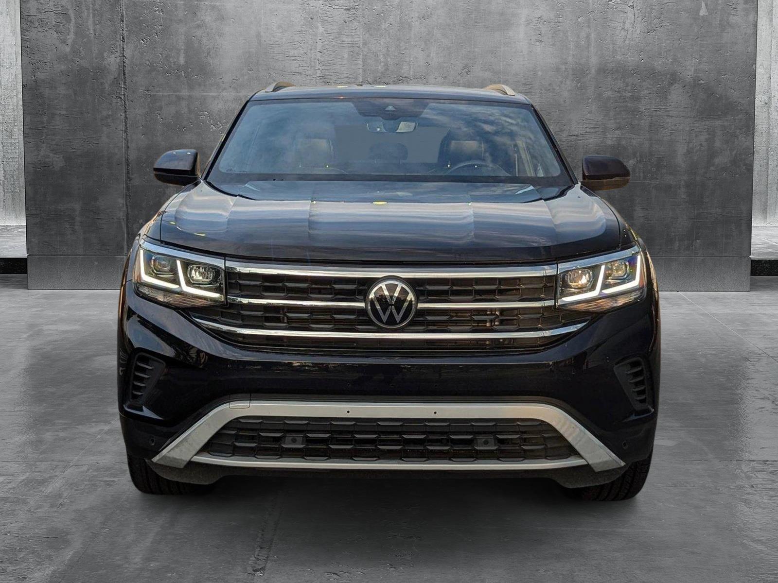 2021 Volkswagen Atlas Cross Sport V6 SEL photo 2