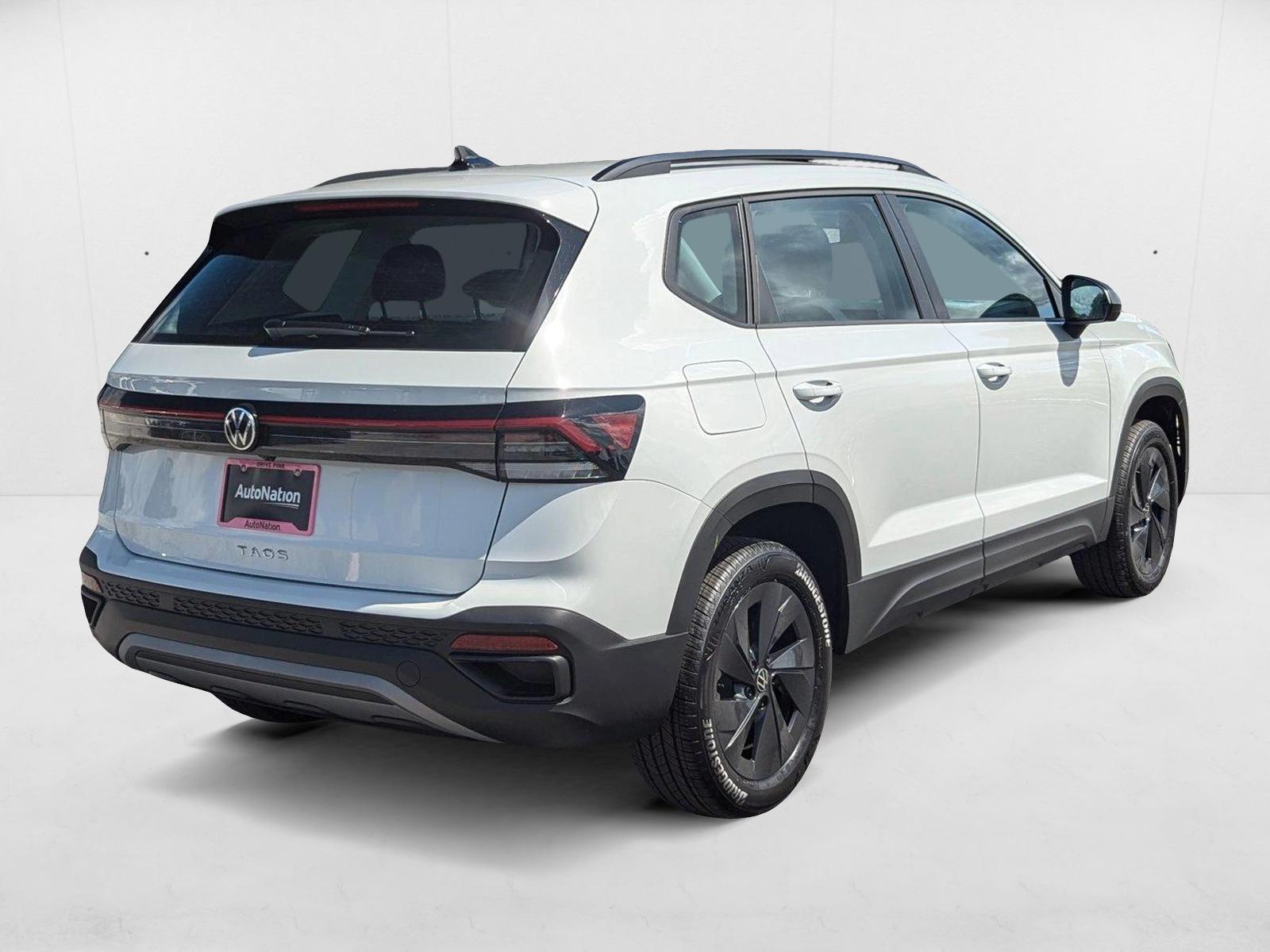 2025 Volkswagen Taos S photo 2