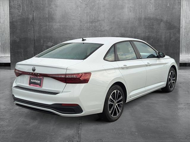 2025 Volkswagen Jetta Sport photo 2