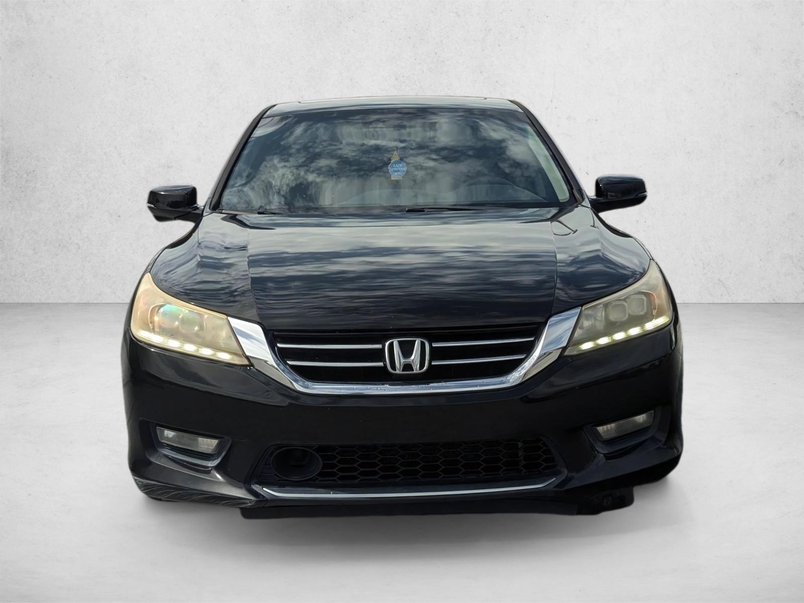 2015 Honda Accord Touring photo 2