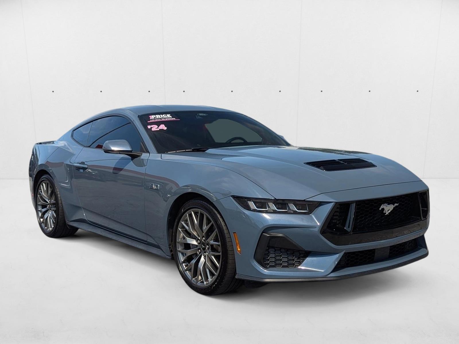 2024 Ford Mustang GT Premium photo 3