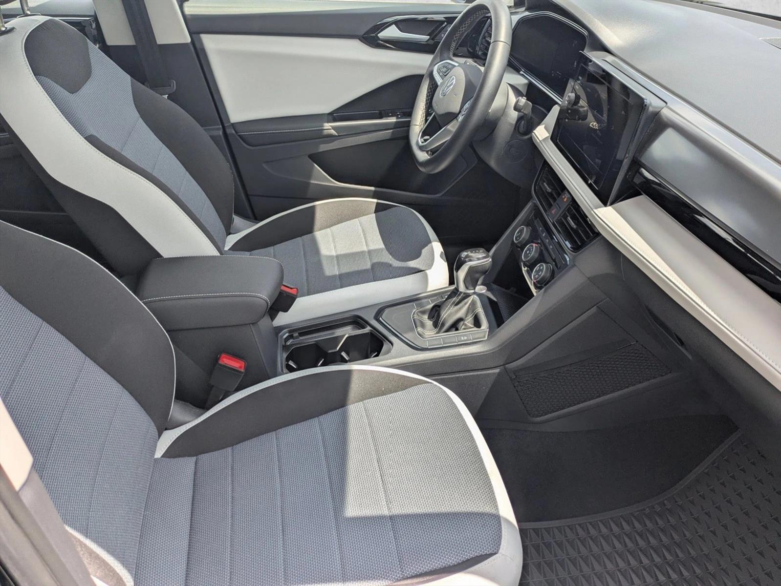 2025 Volkswagen Taos S - Photo 19