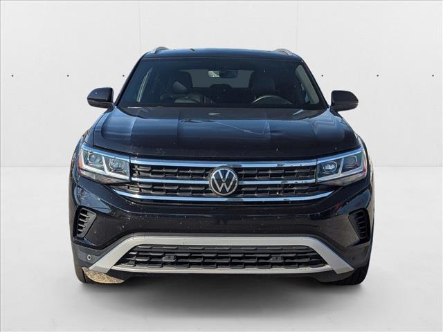 2022 Volkswagen Atlas Cross Sport SE Technology photo 2