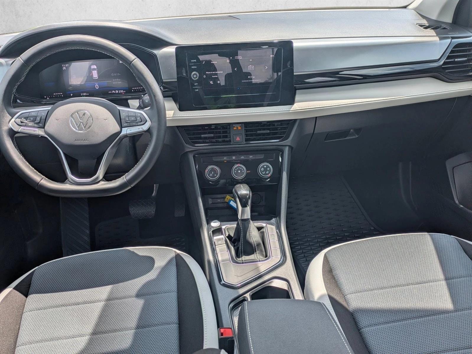 2025 Volkswagen Taos S - Photo 16
