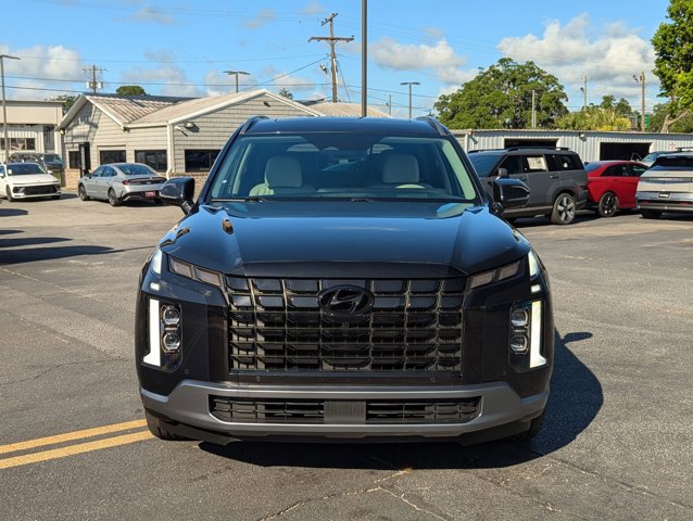 2024 Hyundai Palisade Limited photo 2