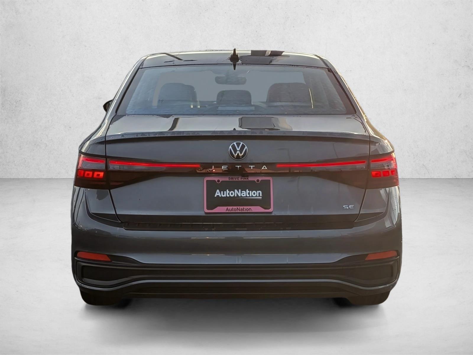 2026 Volkswagen Jetta SE - Photo 7