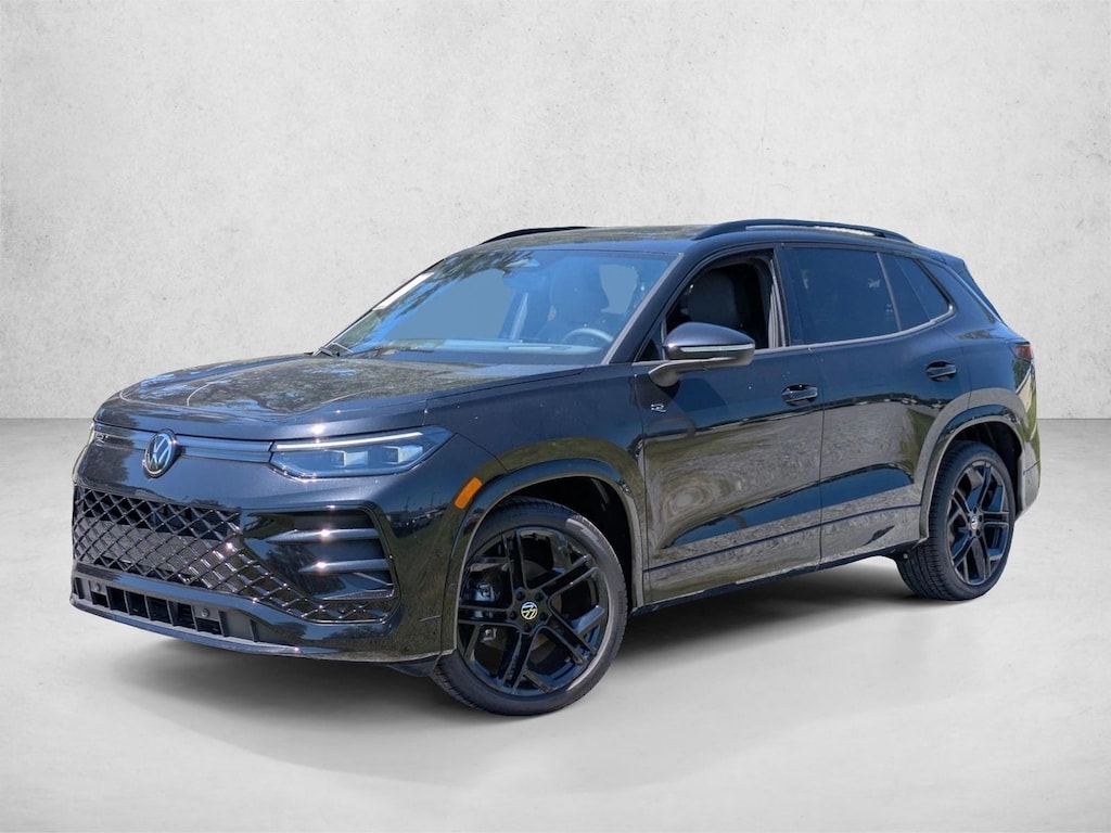 New 2026 Volkswagen Tiguan SE R-Line Black Sport Utility
