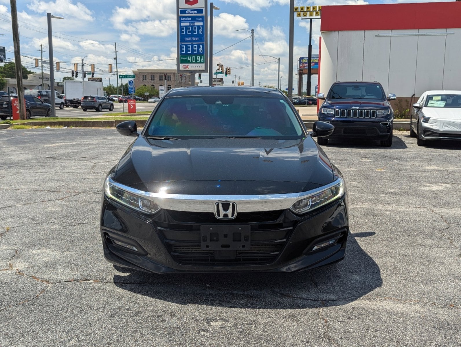 Used 2018 Honda Accord EX-L with VIN 1HGCV1F50JA088410 for sale in Savannah, GA