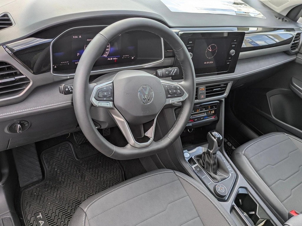 New 2026 Volkswagen Taos SE Black Sport Utility