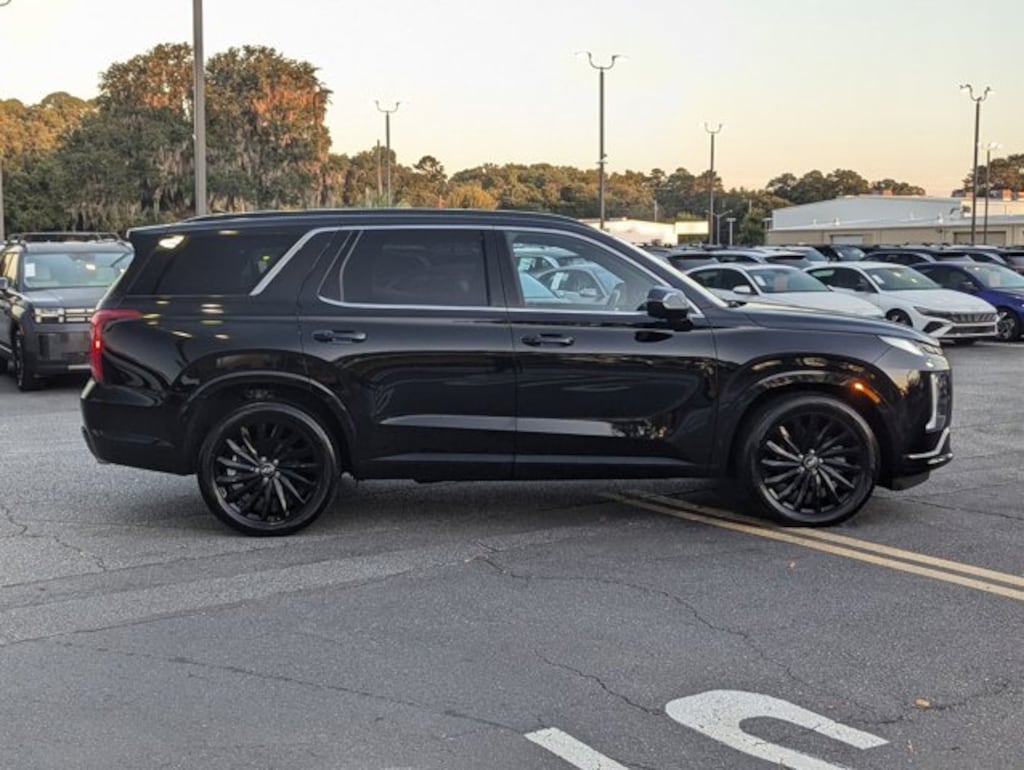 Used 2024 Hyundai Palisade Calligraphy Night Edition Sport Utility