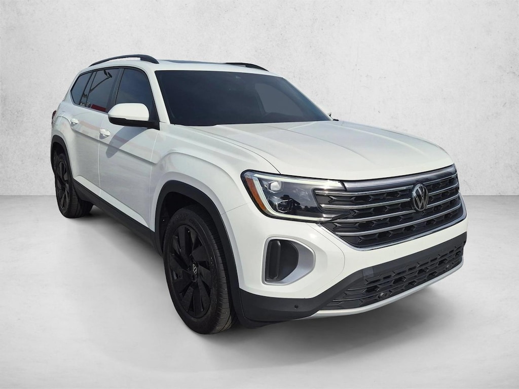 Used 2024 Volkswagen Atlas 2.0T SE w/Technology Sport Utility