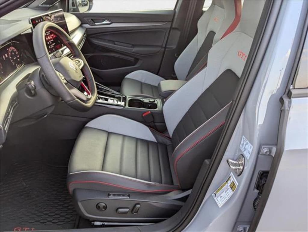 New 2025 Volkswagen Golf GTI SE 4dr Car