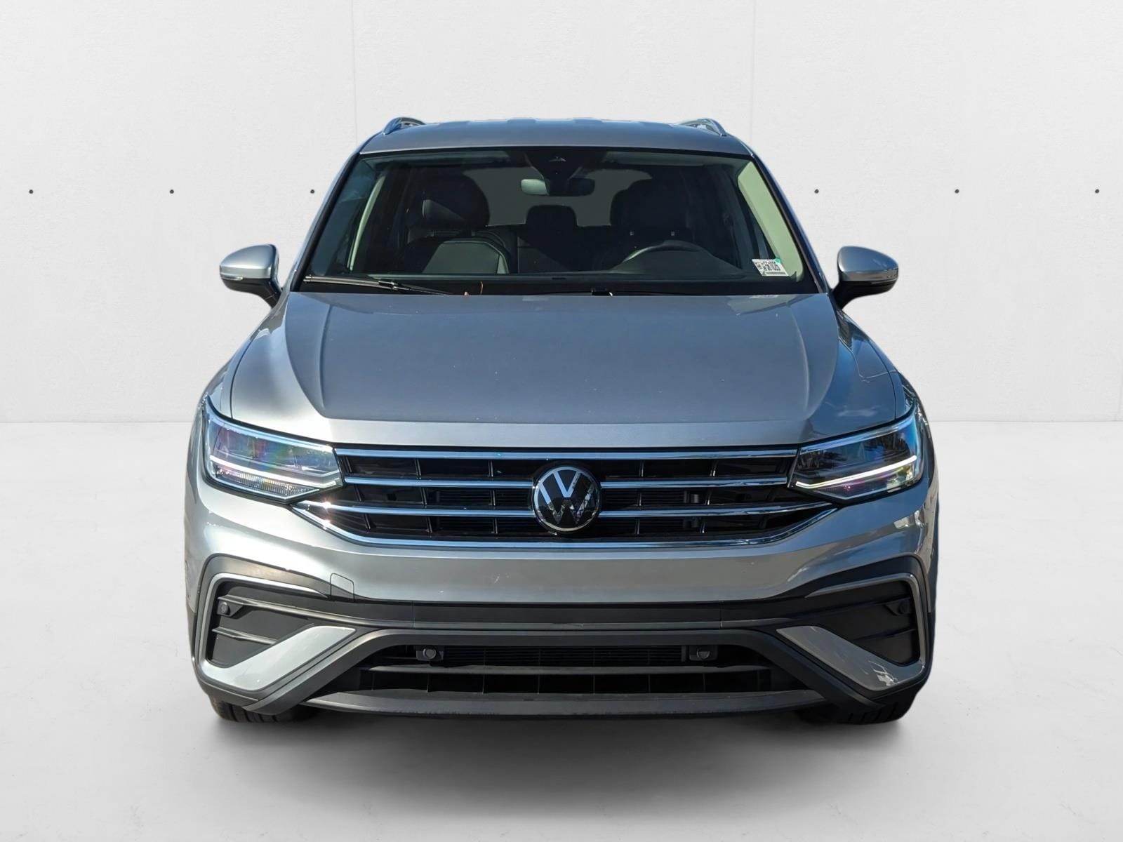 2024 Volkswagen Tiguan SE Sport photo 2