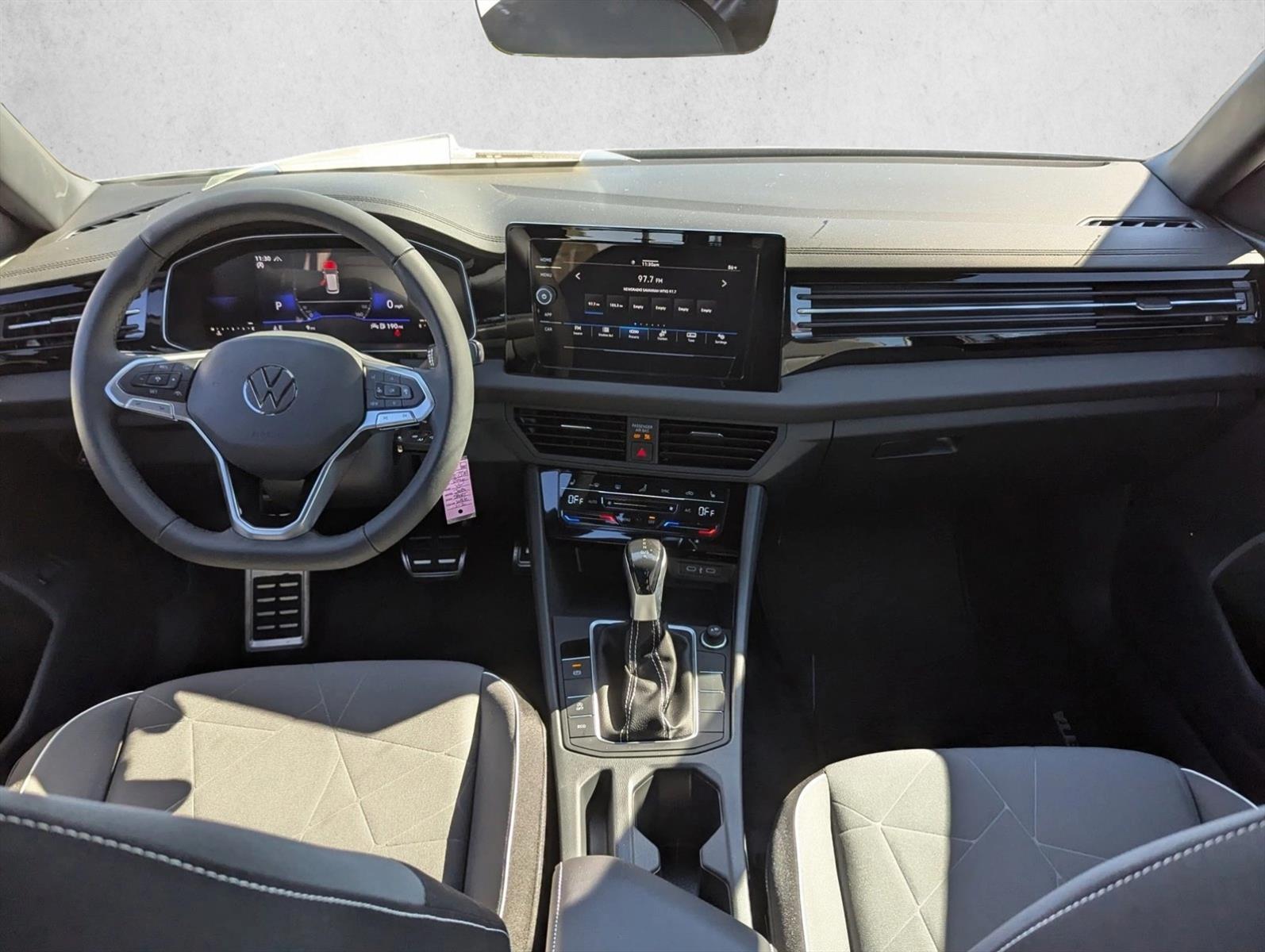 2026 Volkswagen Jetta Sport - Photo 13