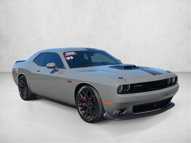 2023 Dodge Challenger R/T Scat Pack photo 3