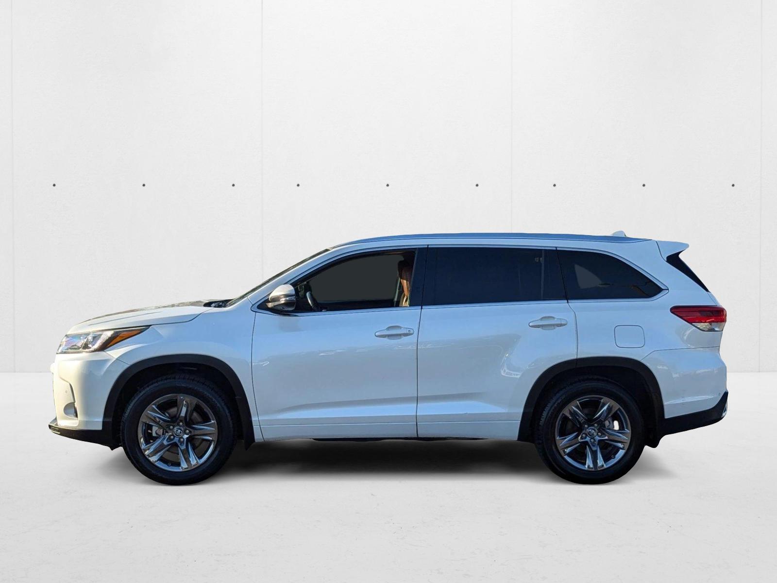 Image of Used 2019 Toyota Highlander Limited Platinum