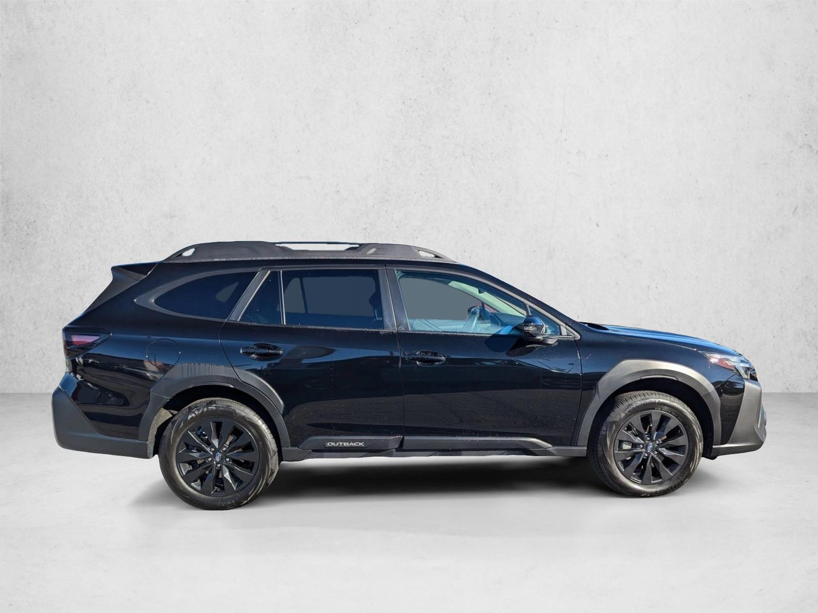2023 Subaru Outback Onyx Edition photo 4