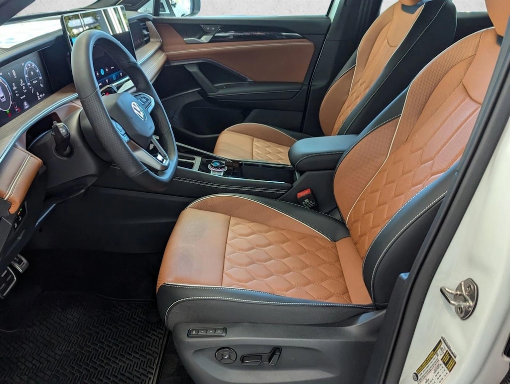 New 2026 Volkswagen Tiguan SEL R-Line Turbo Sport Utility