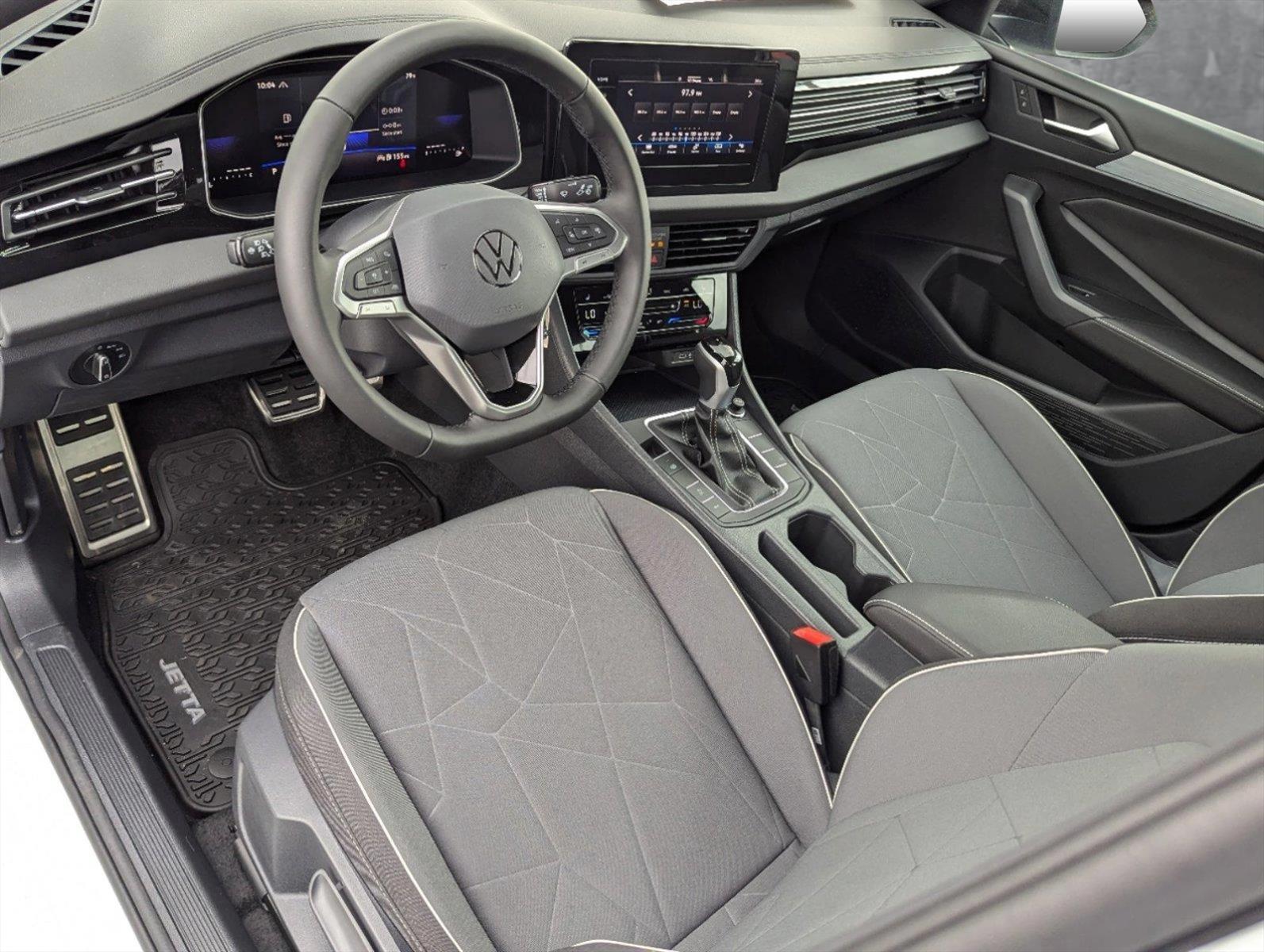 2025 Volkswagen Jetta Sport photo 3