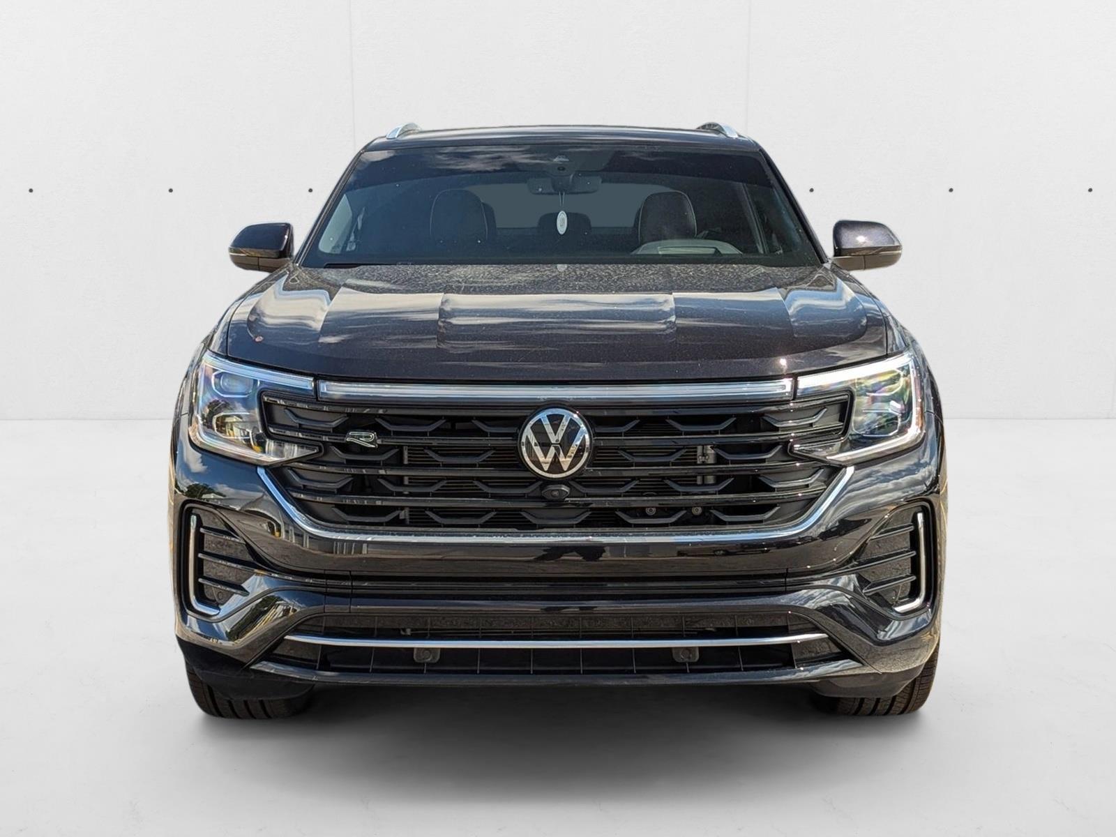 2025 Volkswagen Atlas Cross Sport SEL Premium R-Line photo 2