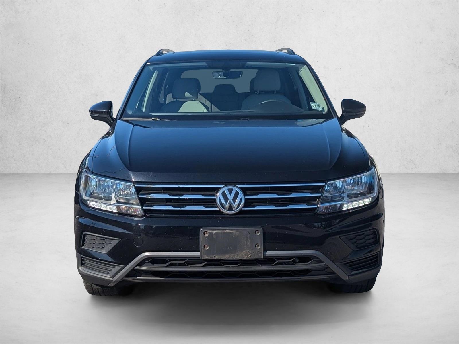 2021 Volkswagen Tiguan SE photo 2