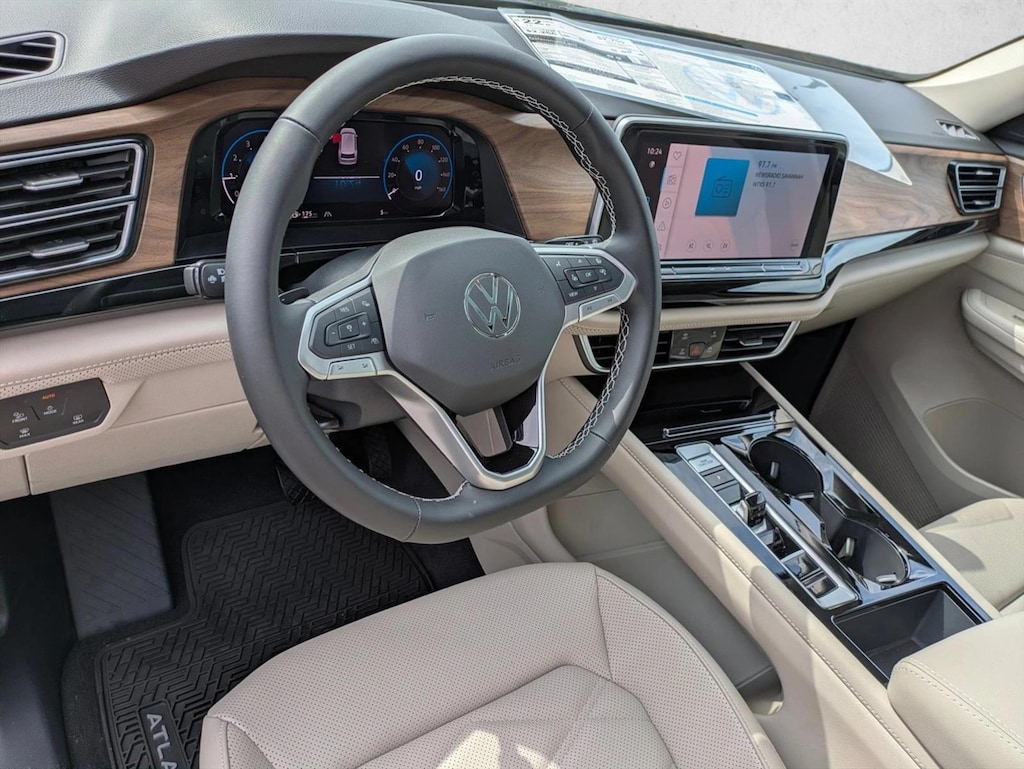 New 2026 Volkswagen Atlas 2.0T SE w/Technology Sport Utility