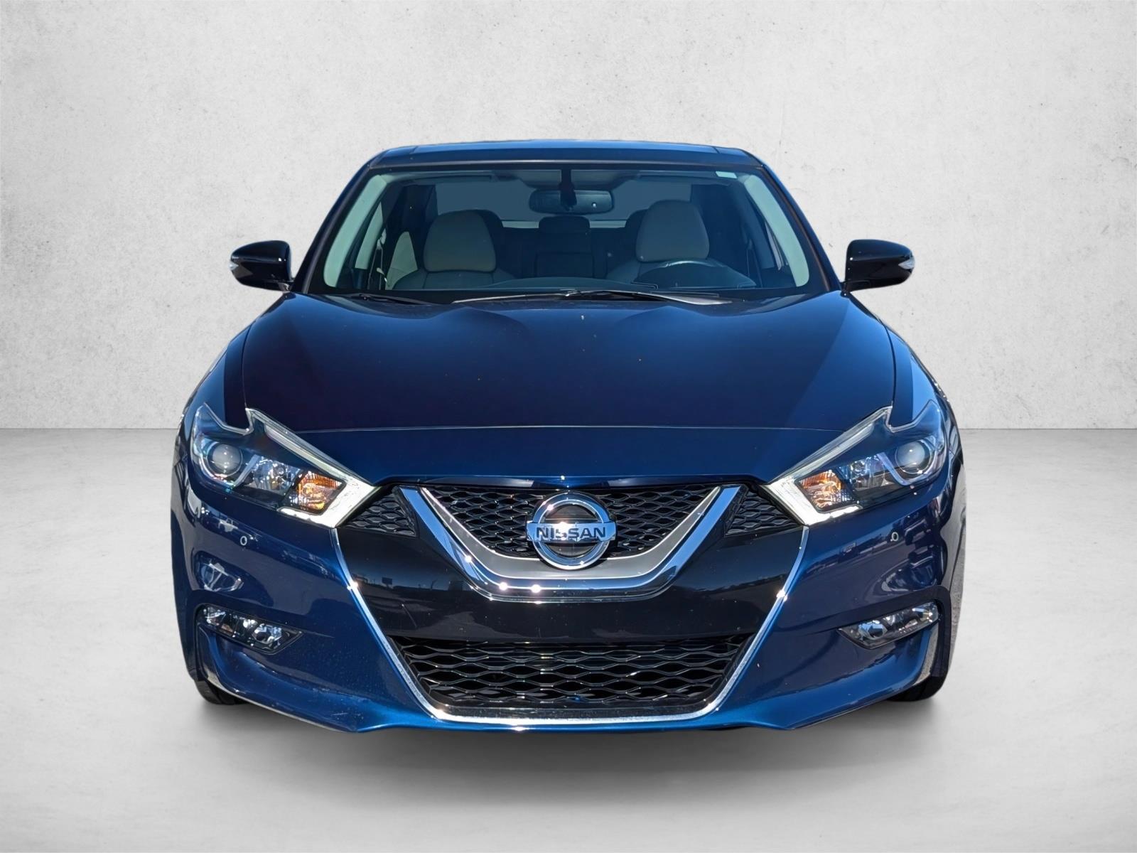 2016 Nissan Maxima SL photo 2