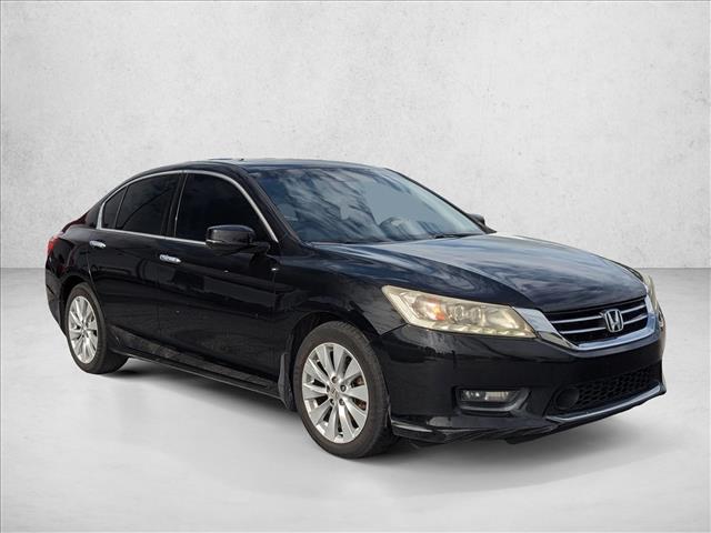 2015 Honda Accord Touring photo 2