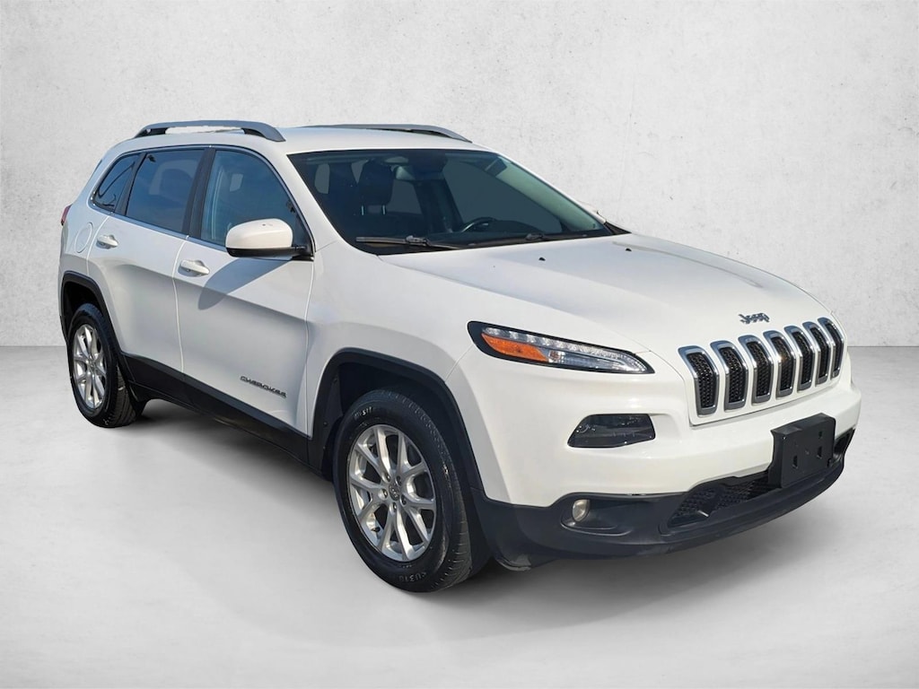 Used 2017 Jeep Cherokee Latitude Sport Utility