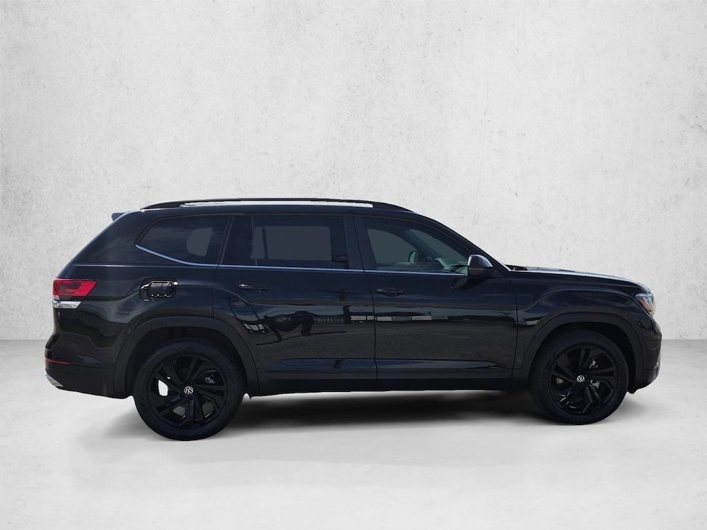 Used 2023 Volkswagen Atlas 3.6L V6 SE w/Technology Sport Utility