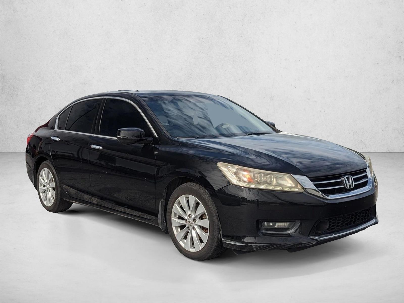 2015 Honda Accord Touring photo 3