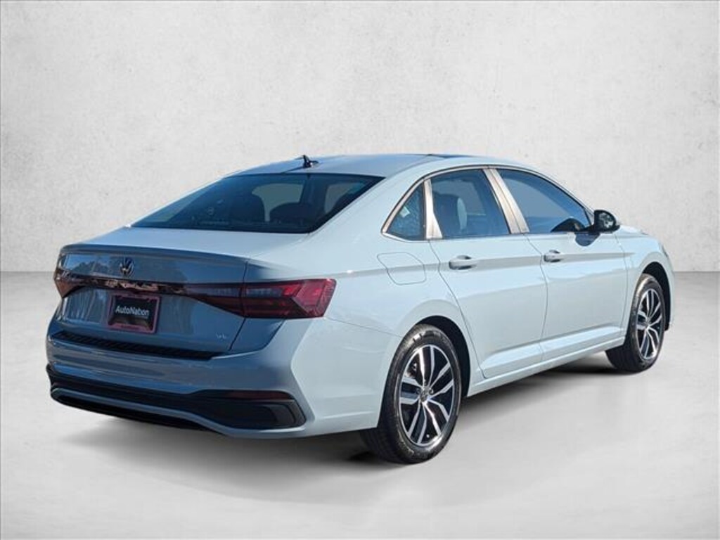 New 2026 Volkswagen Jetta SE 4dr Car