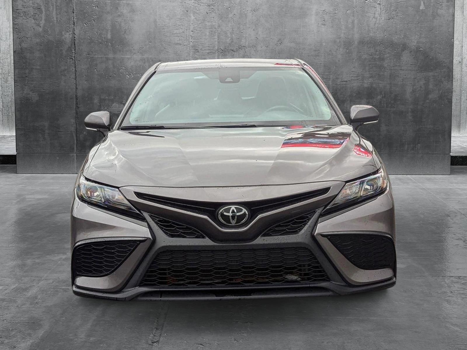 2023 Toyota Camry SE photo 2