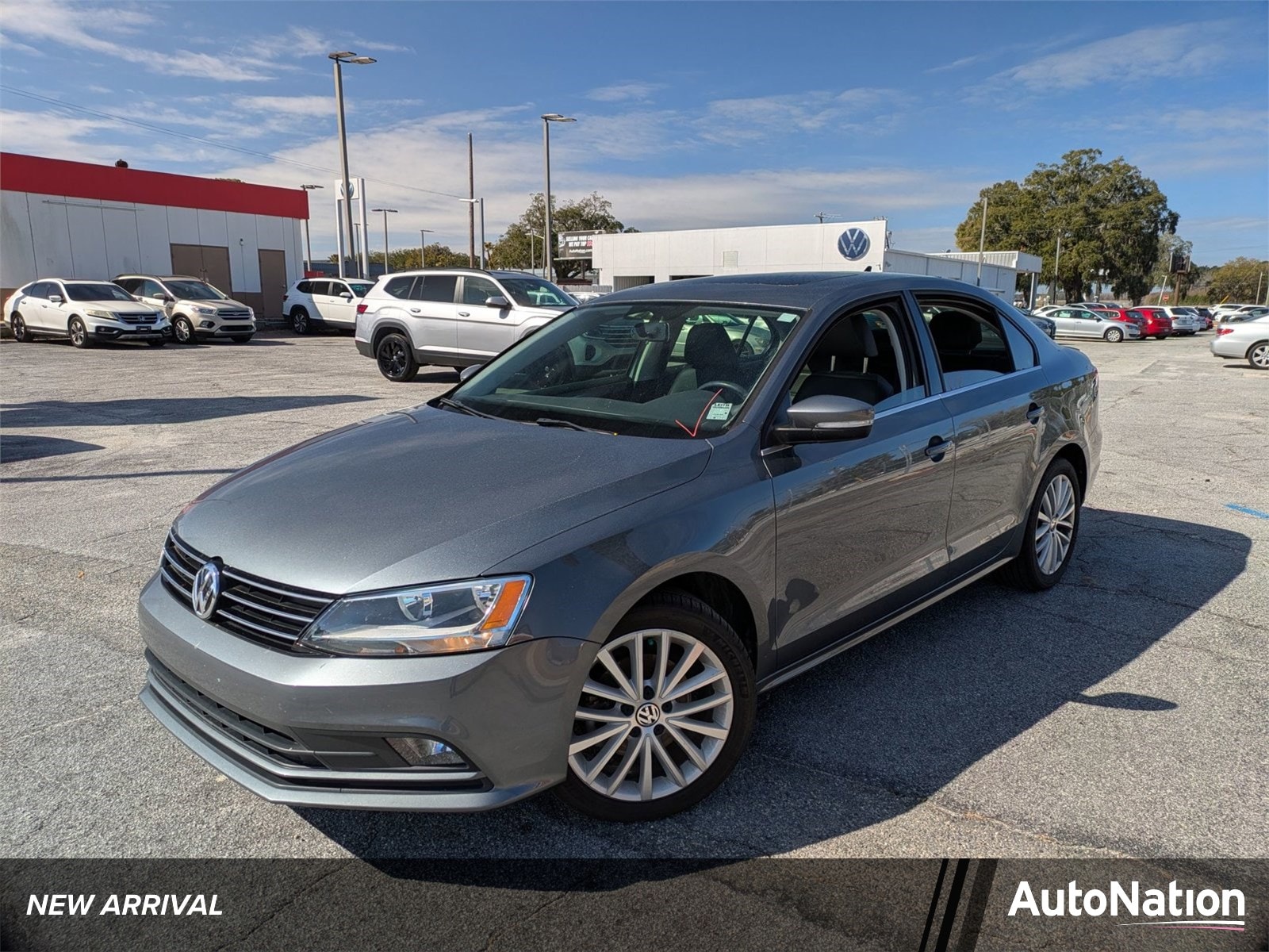 2015 Volkswagen Jetta 1.8T SE Auto's photo