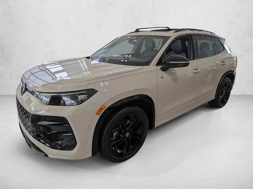 New 2026 Volkswagen Tiguan SE R-Line Black Sport Utility