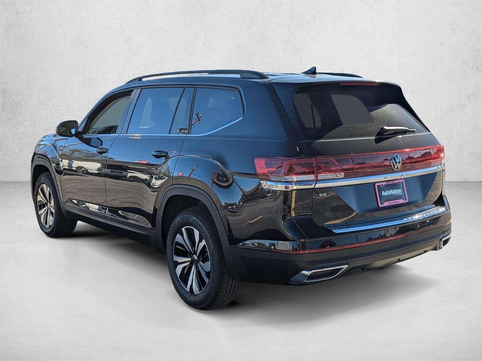 2026 Volkswagen Atlas SE - Photo 8