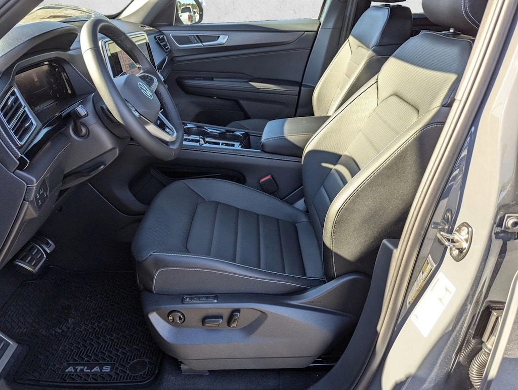 New 2026 Volkswagen Atlas Cross Sport 2.0T SEL R-Line Black Sport Utility