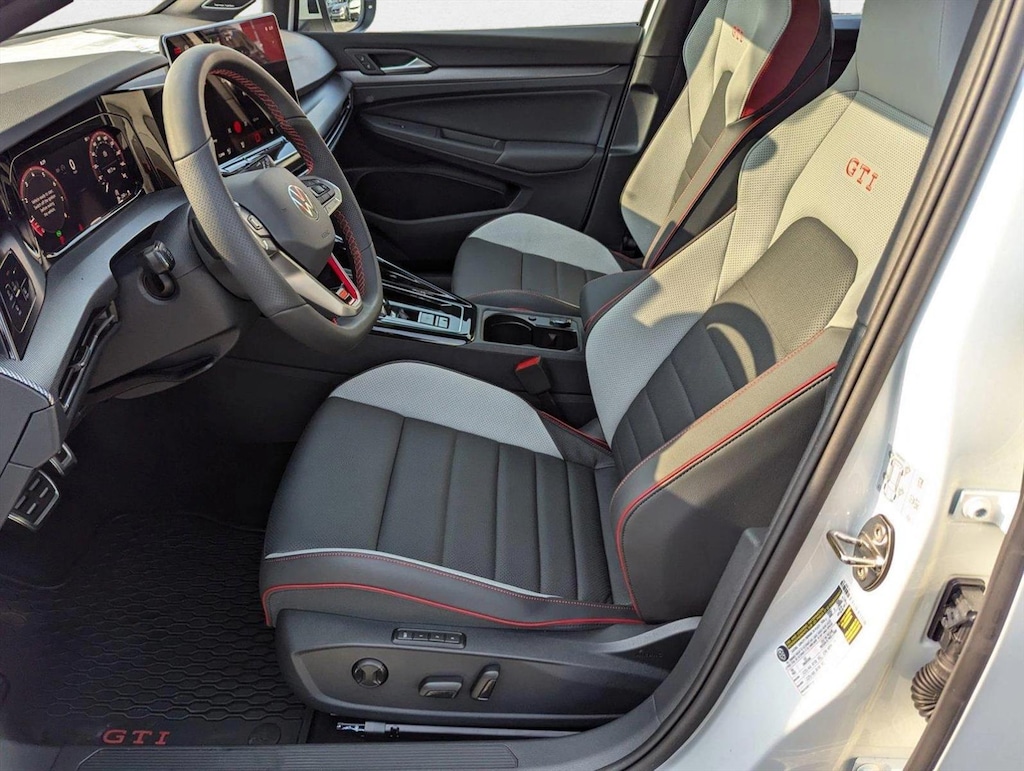 New 2025 Volkswagen Golf GTI SE 4dr Car