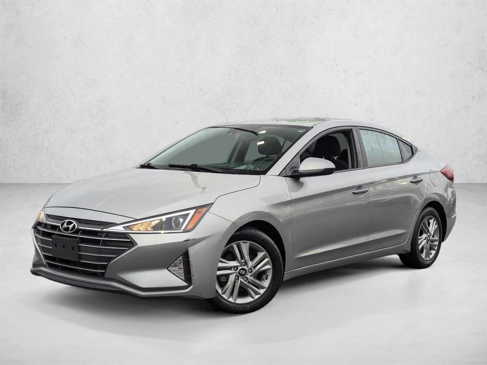 2020 Hyundai Elantra SEL's photo