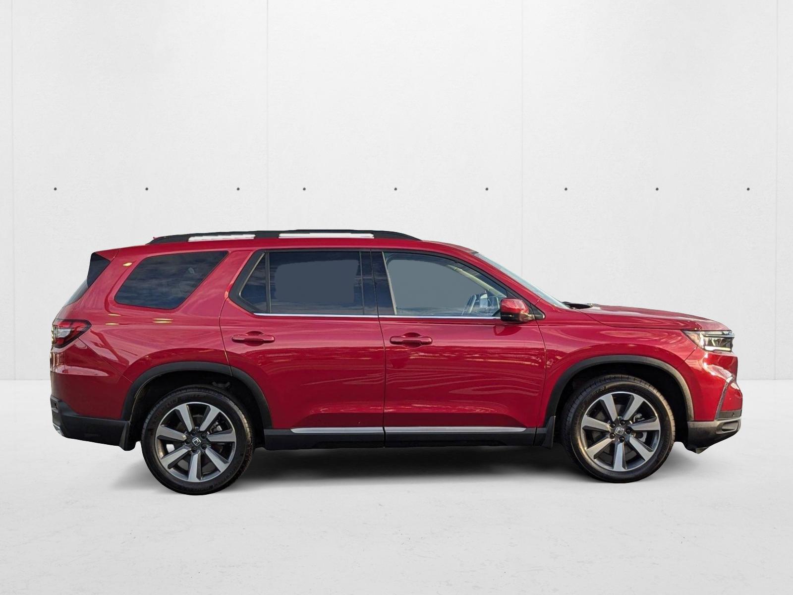 2024 Honda Pilot Touring Sport photo 4
