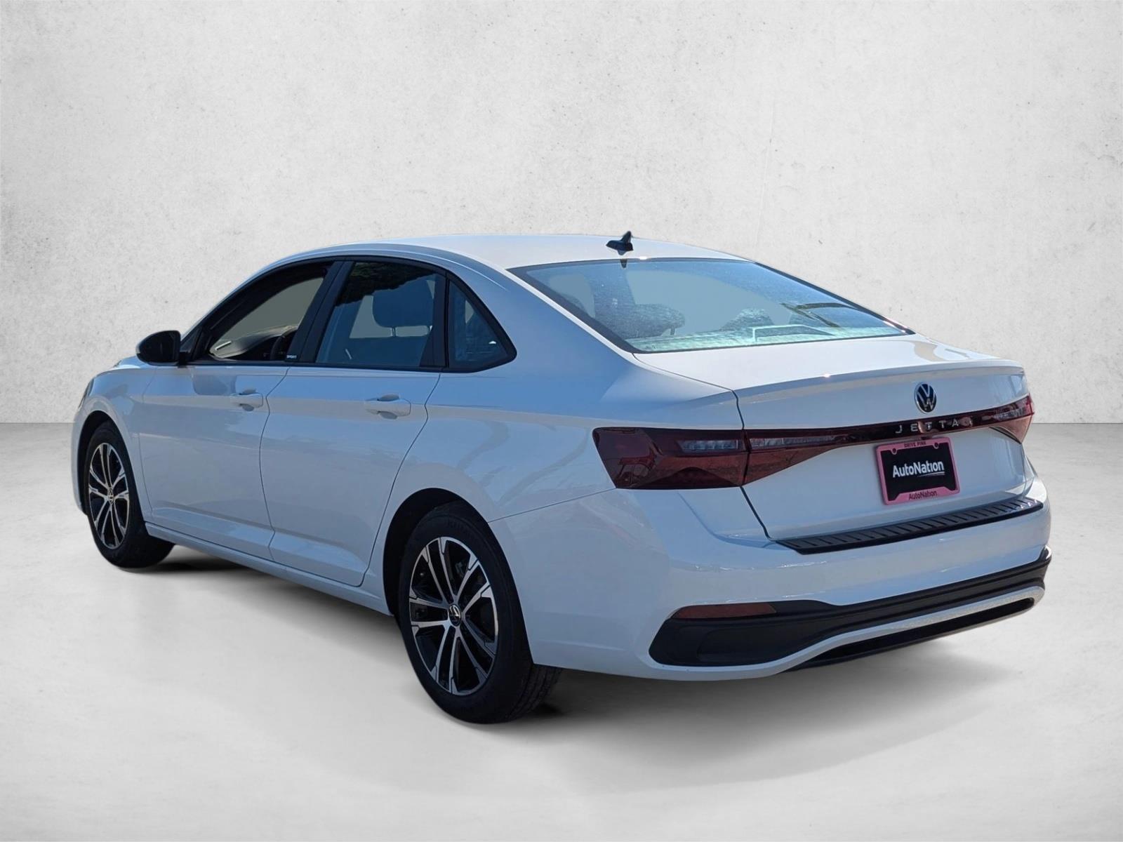 2026 Volkswagen Jetta Sport - Photo 8