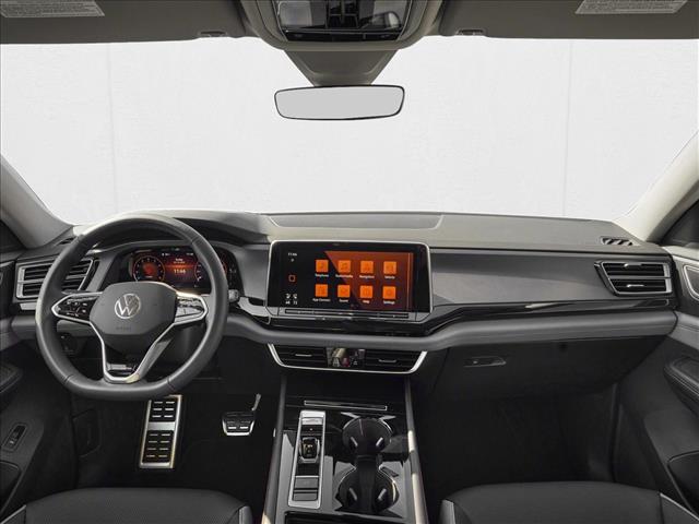 2025 Volkswagen Atlas Peak Edition SE photo 3