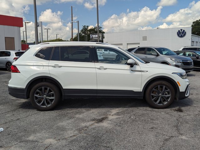 2022 Volkswagen Tiguan SE Sport photo 2