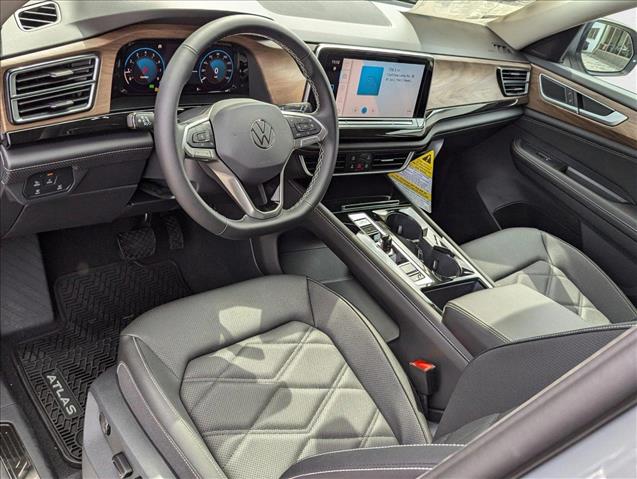 2025 Volkswagen Atlas SE Technology photo 3