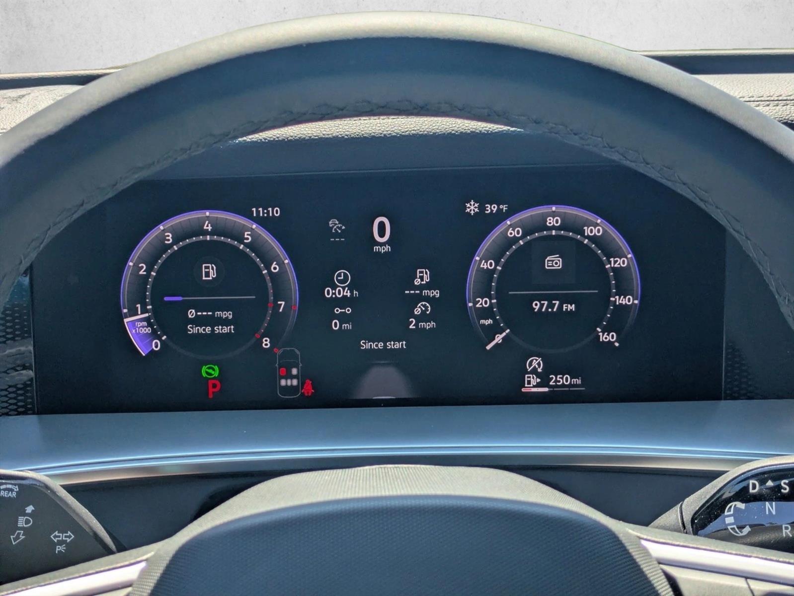 2026 Volkswagen Tiguan SE R-LINE BLACK - Photo 11