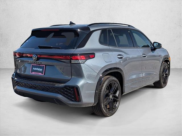 2026 Volkswagen Tiguan SE R-Line Black photo 2