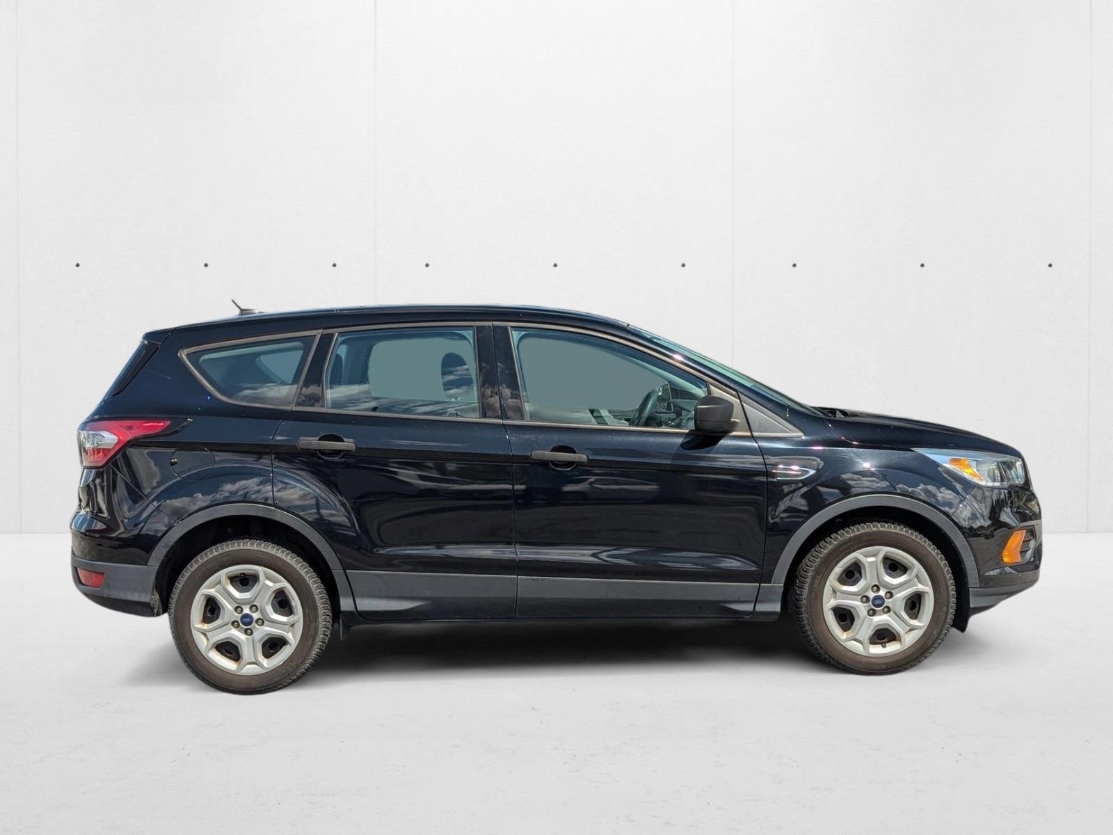 2017 Ford Escape Sport photo 4