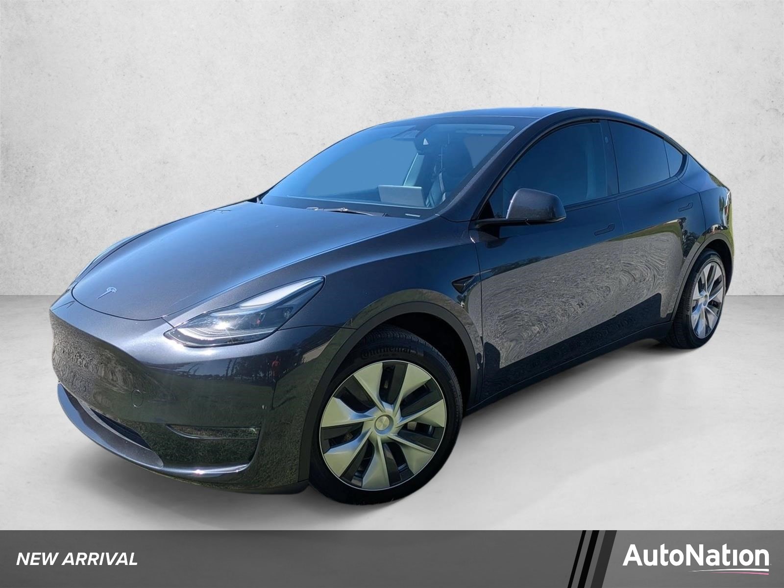 2024 Tesla Model Y Long Range Dual Motor All-Wheel Drive's photo