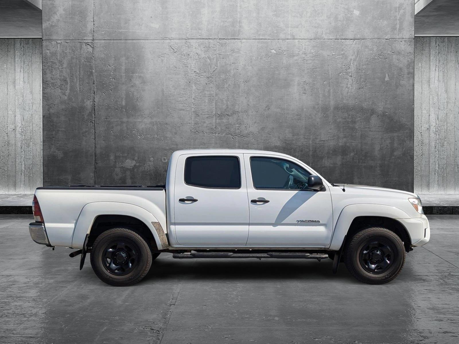 2013 Toyota Tacoma PreRunner photo 4