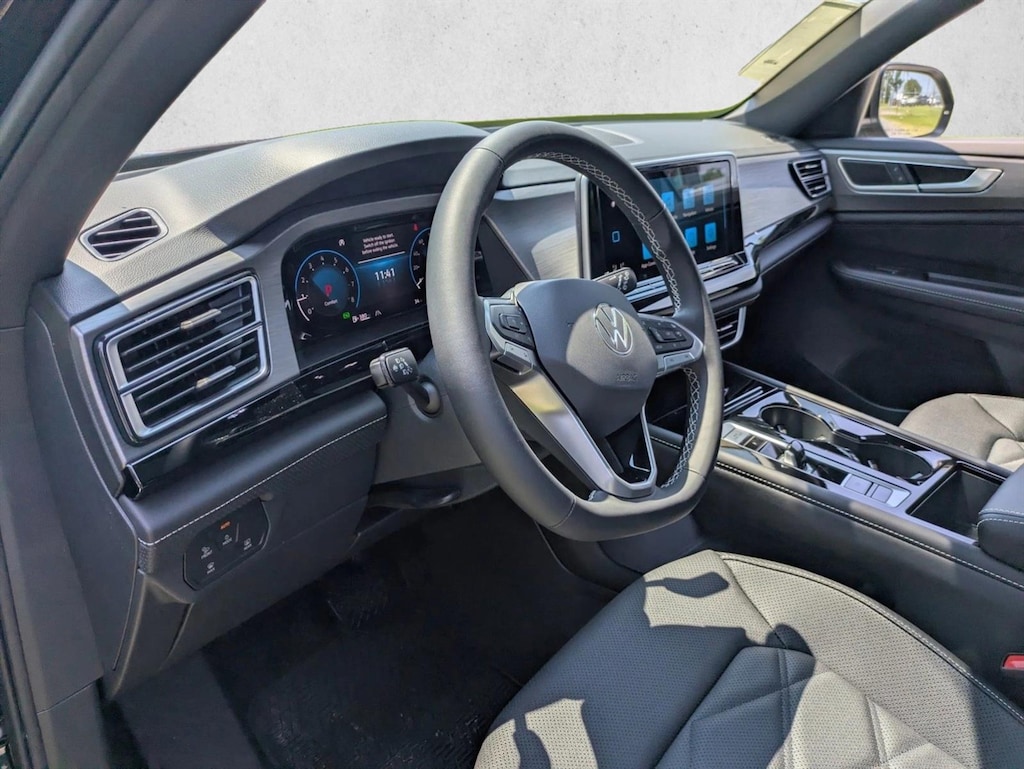 New 2026 Volkswagen Atlas Cross Sport 2.0T SE w/Technology Sport Utility